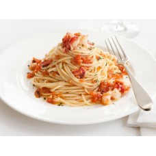 Spaghetti mit Hummer in Cognac tomatensauce